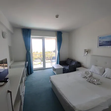 شقة فندقية Blooming By The Sea - Cu Frontala Spre Mare