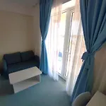 Blooming By The Sea - Cu Frontala Spre Mare 4*