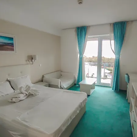 Aparthotel Blooming By The Sea - Cu Frontala Spre Mare Olimp