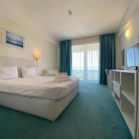 Blooming By The Sea - Cu Frontala Spre Mare Aparthotel