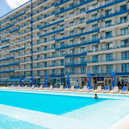 Aparthotel Blooming By The Sea - Cu Frontala Spre Mare Olimp