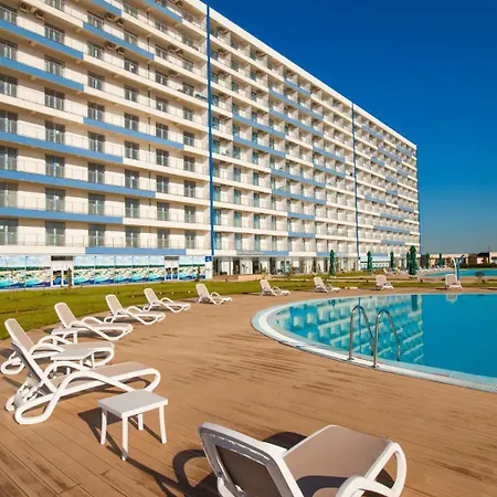 Blooming By The Sea - Cu Frontala Spre Mare Olimp