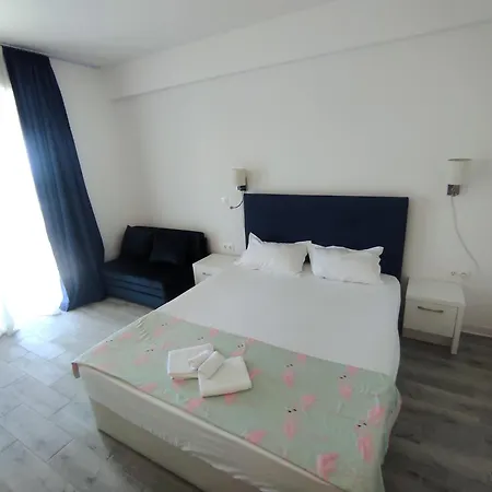 Blooming By The Sea - Cu Frontala Spre Mare Apart Otel