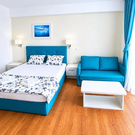 Blooming By The Sea - Cu Frontala Spre Mare Apartmanhotel Olimp
