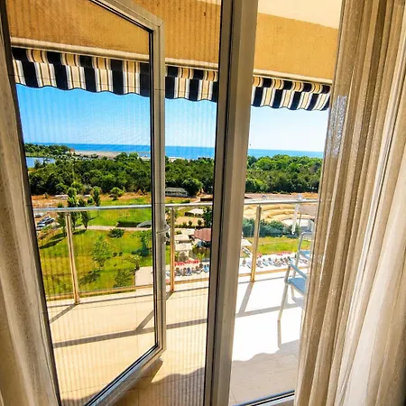 Apartmanhotel Blooming By The Sea - Cu Frontala Spre Mare Olimp