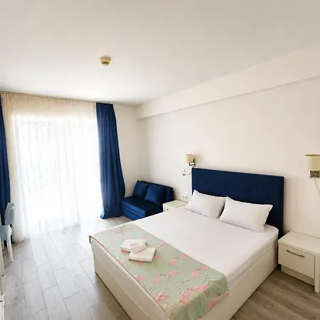 Blooming By The Sea - Cu Frontala Spre Mare Apartmanhotel